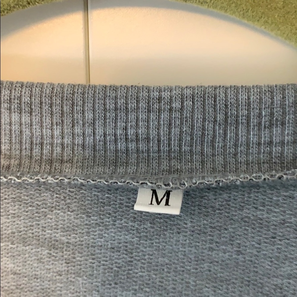Sweater - Picture 4 of 6